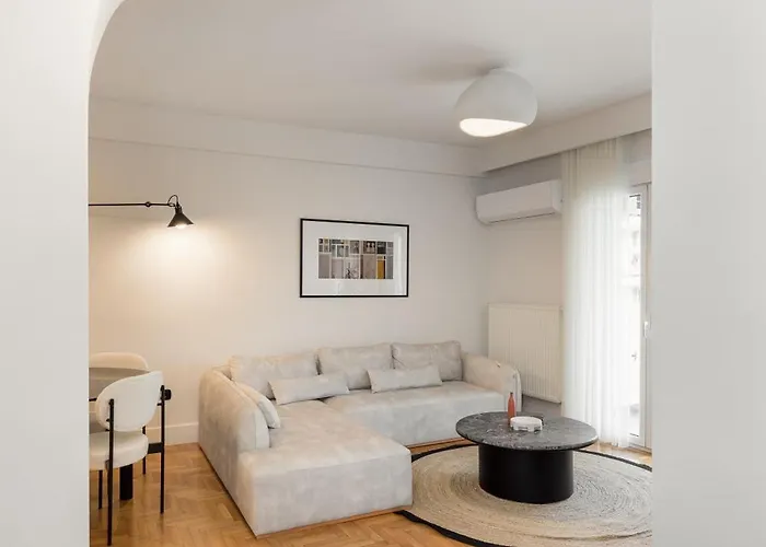 Dolly By Halu! Family In The Center Thessaloniki